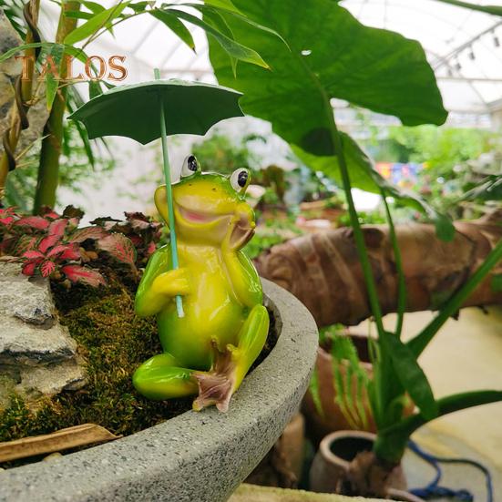 Frog Garden Statue Resin Frog Figurine with Umbrella Yard Ornament Outdoor Frog Sculpture Decor for Garden Patio