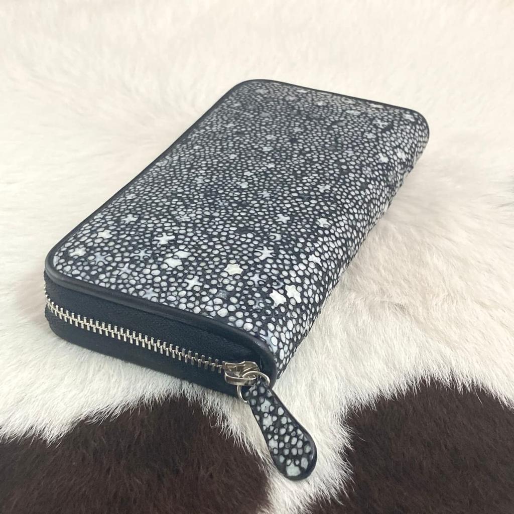 Star Stingray Long Wallet Black Stingray Leather Genuine Leather Round Zipper Type (M, 1)