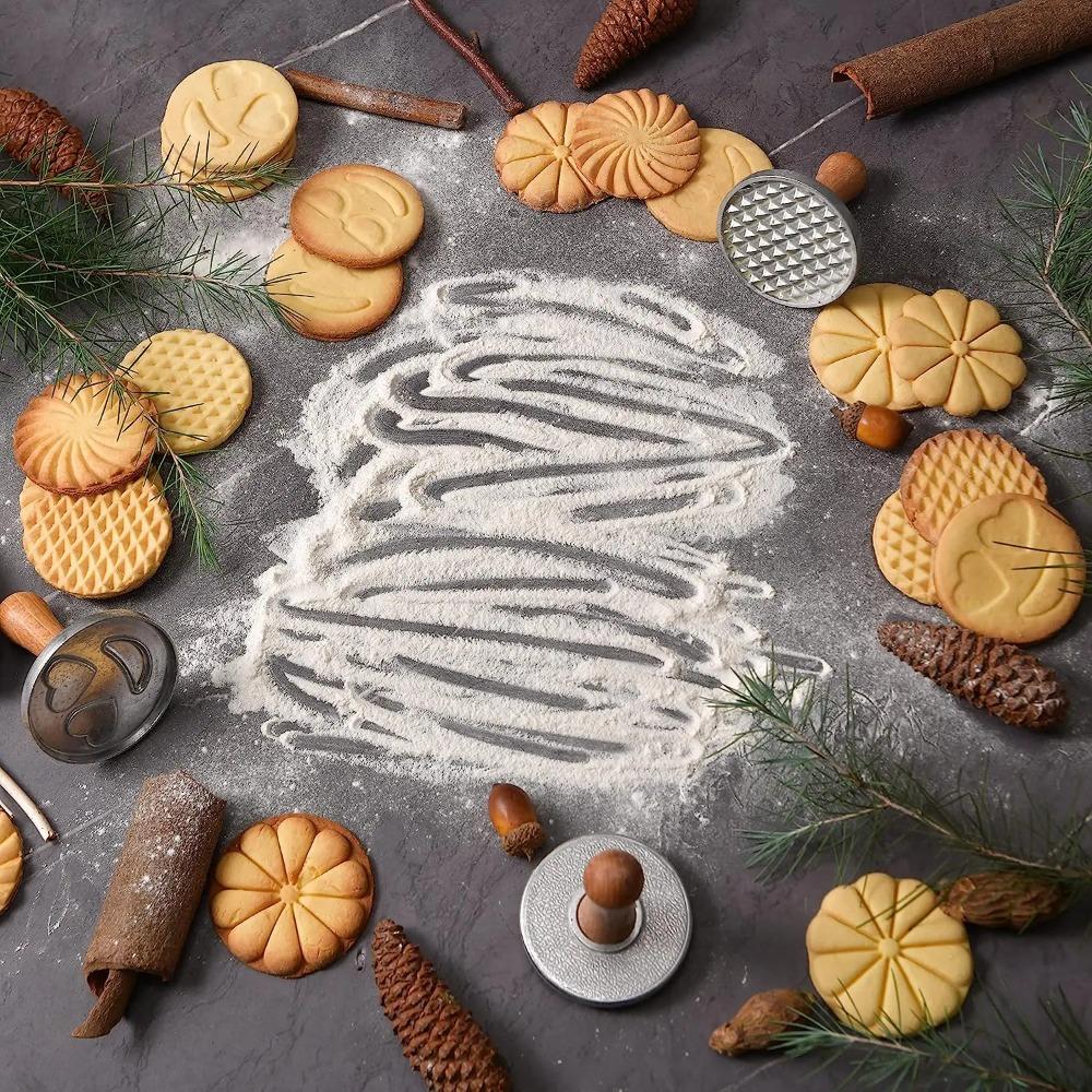 DIY Zinc Zinc Zinc Alloy Biscuit Mold Wooden Handle Biscuit Embossing Stamp Mold Cookie Pressing Mold Party