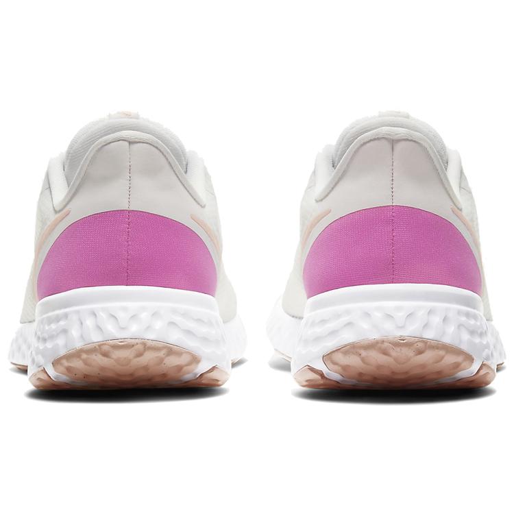Nike Женские кроссовки Revolution 5 Summit White BQ3207-103
