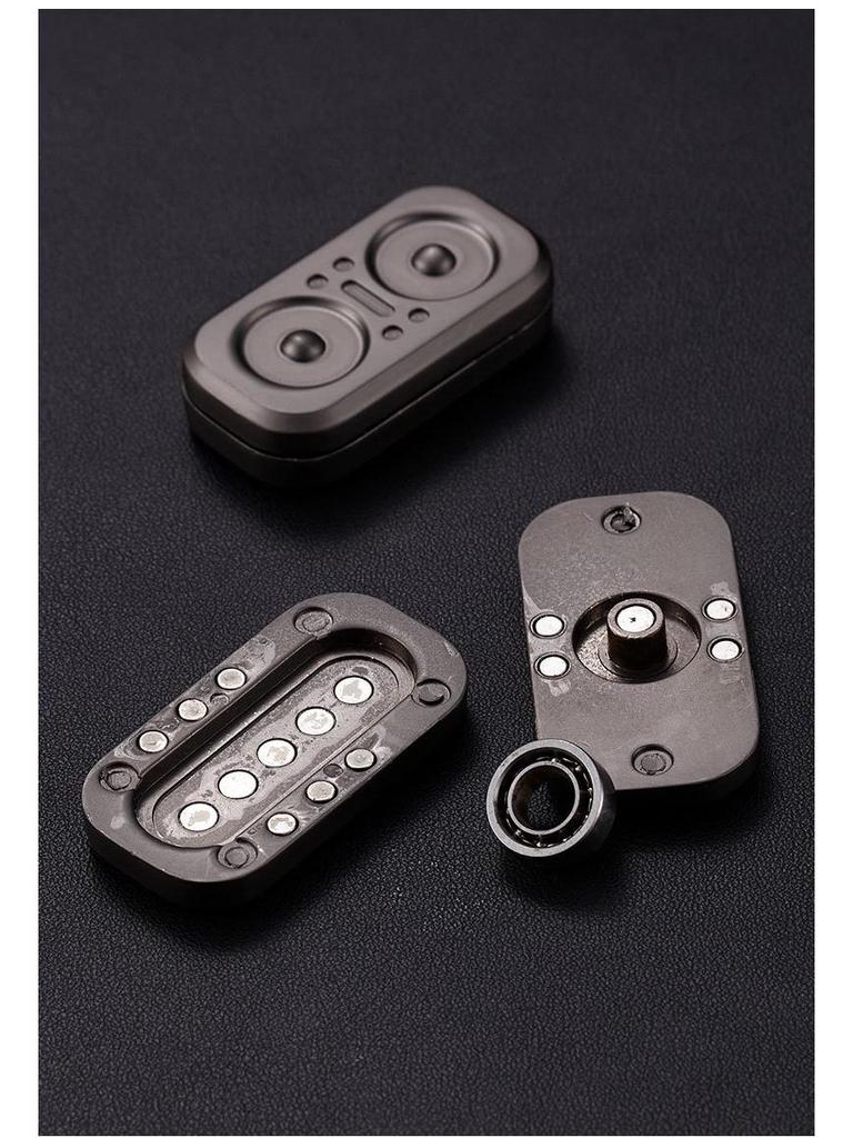 Карточный толкатель 'Сова' EDC Металлический спиннер с магнитным касанием для снятия стресса