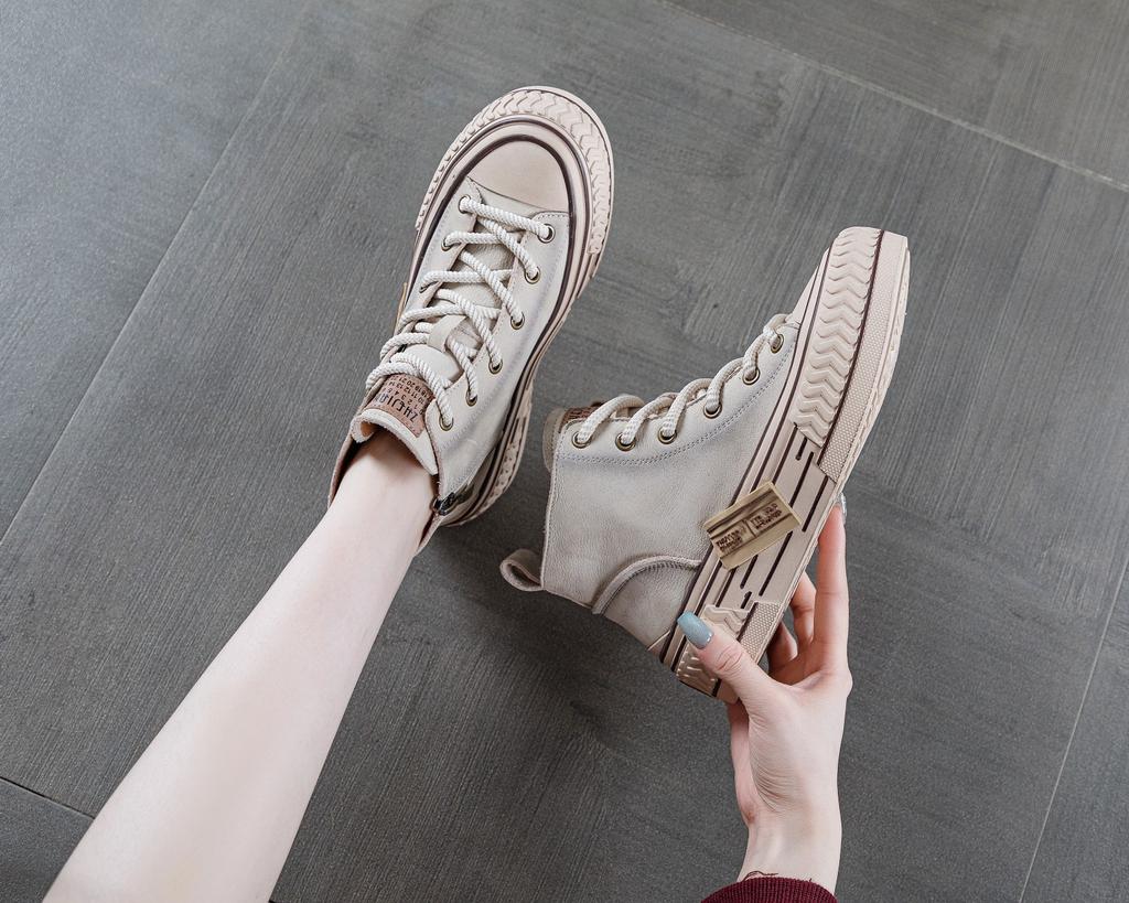 Ретро ручной работы из первого слоя коровьей кожи на молнии высокие кеды маленькие белые туфли женские 2025 новые весенне-осенние универсальные кожаные повседневные кеды