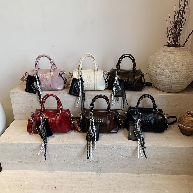 Letter Compact Pu Boston Bag With Seam Details For Casual Outings
