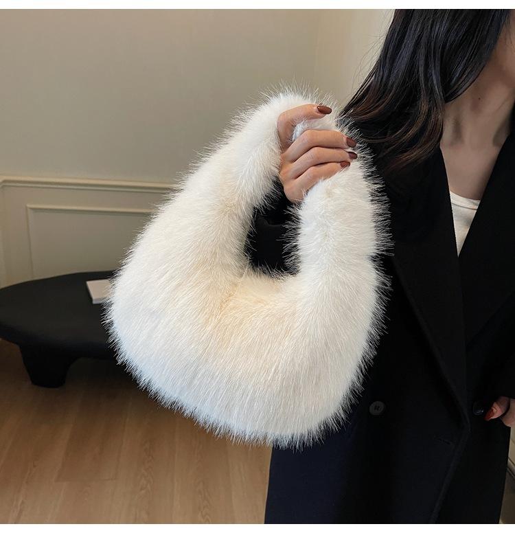 Winter Casual Furry Shoulder Bags for Women Solid Color Soft Plush Ladies Clutch Purse Handbags Lightweight Female Hobos Bag sac
