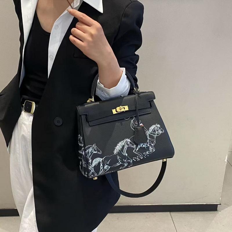 2026 новая кожаная женская сумка первого слоя коровья кожа того мягкая кожа Пегас coated duck bag трансграничная оптовая торговля