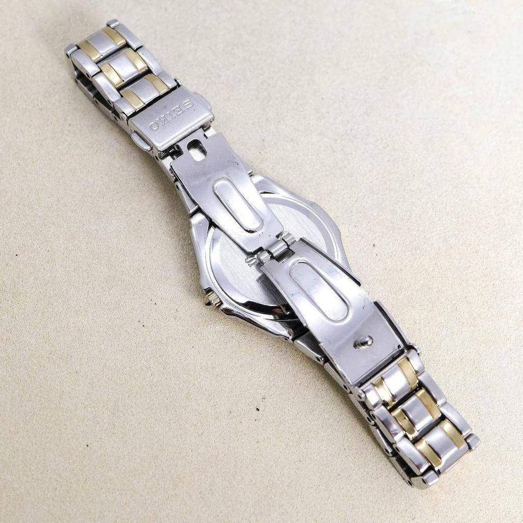 [USED] Working SEIKO Women's Watch with Diamond Bezel and Shell Dial 100M979