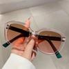 Fashion Women Decoration Sunglasses Chic Square Design Women Sun Shades Oversize Sun Glasses for Travelling Driving