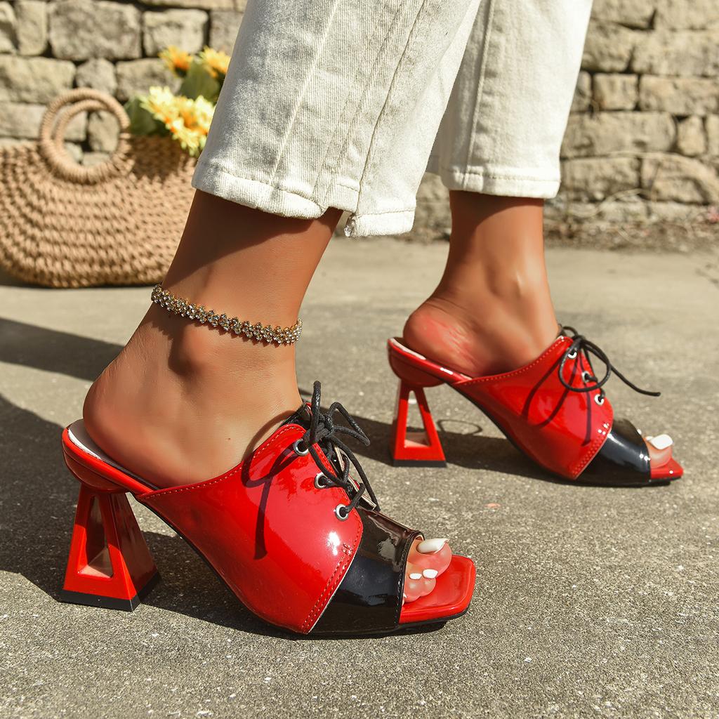 Босоножки с открытым носком Женские 2025 Элегантные Женские Туфли на Высоком Каблуке Летняя Мода Комфортные Толстые Средние Каблуки Шлепанцы Металлическая Декорация