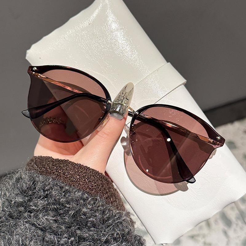 Неполяризованные женские классические солнцезащитные очки «кошачий глаз», модные легкие очки без оправы из металла с антибликовым покрытием для путешествий