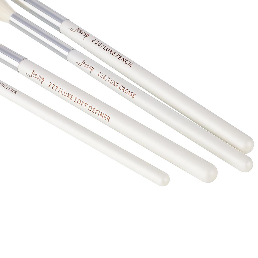 Набор профессиональных кистей для макияжа, 8 шт (Pearl White / Silver)