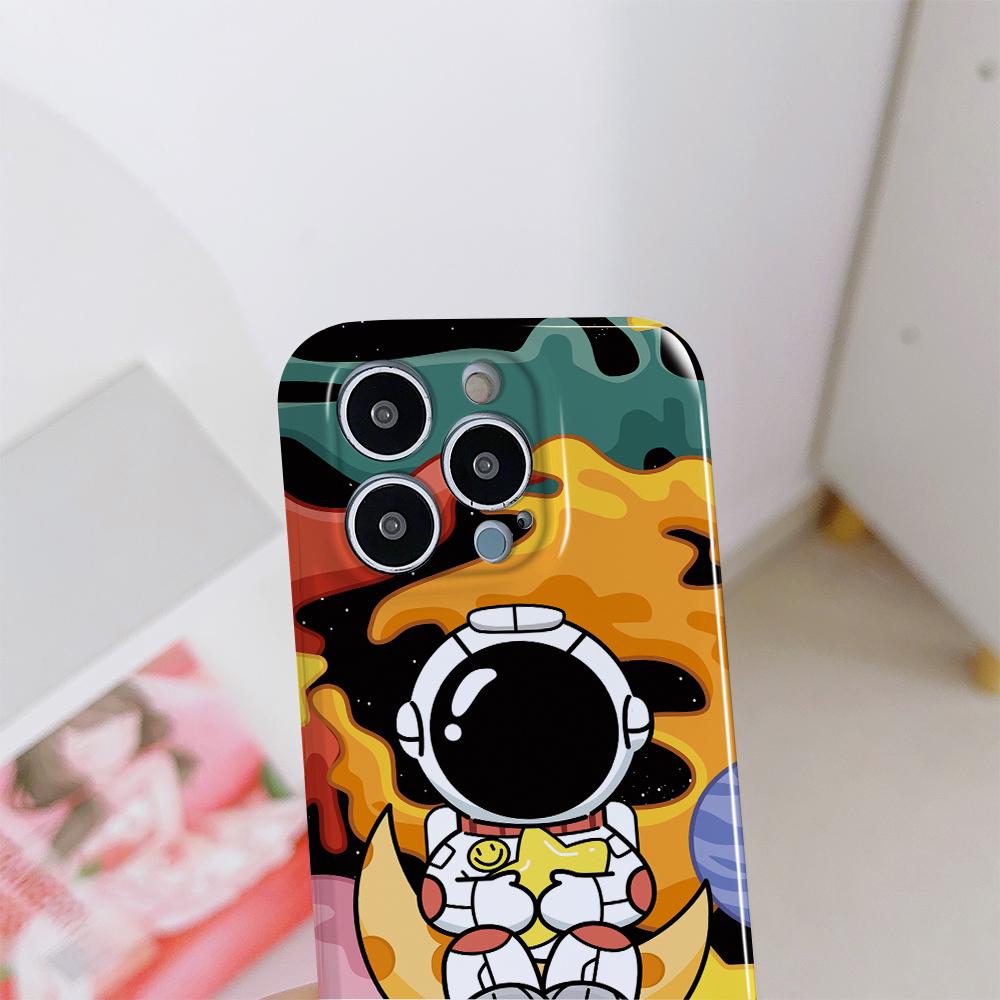 Для iPhone 16 15 14 Samsung S23 A52 A33 A73 A53 Huawei Xiaomi Redmi OPPO Vivo мультяшный милый узор астронавта полный объектив защитный жесткий чехол для телефона