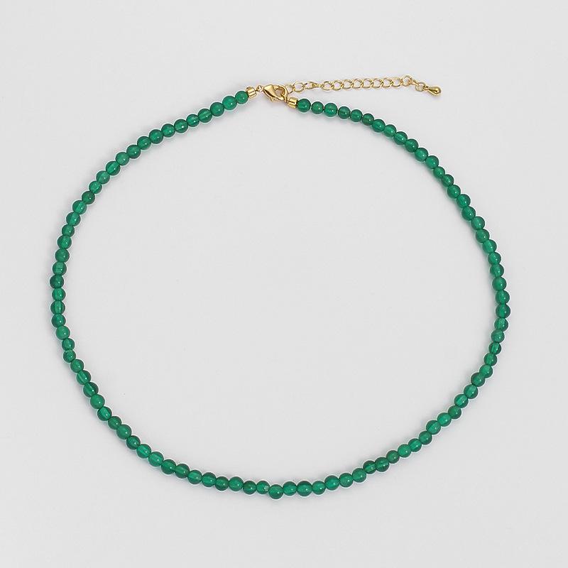 Ожерелье из бусин зеленого и красного агата в этническом стиле с халцедоном