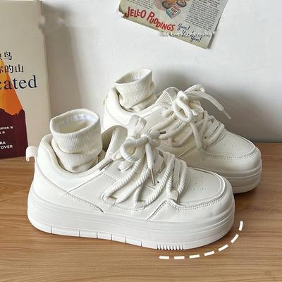 Нишевые кожаные кроссовки на толстой подошве для женщин, весна 2025, новые популярные студенческие универсальные повседневные кеды в кампусном стиле