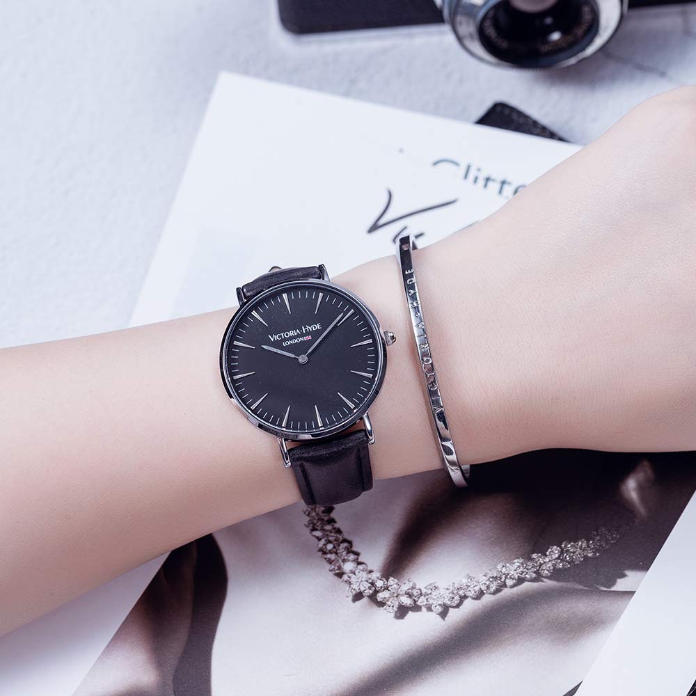 Часы VICTORIA HYDE Простые большие кварцевые часы с мягким ремешком и съемным водонепроницаемым ремешком унисекс популярный подарок для мужчин и женщин (Черный + серебристый)