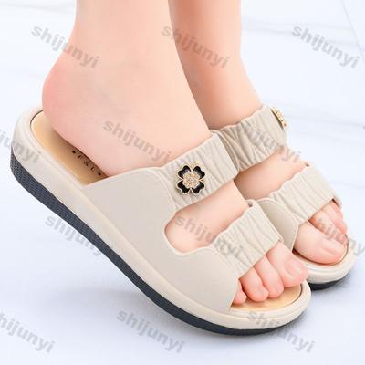 Женская обувь – Сандалии