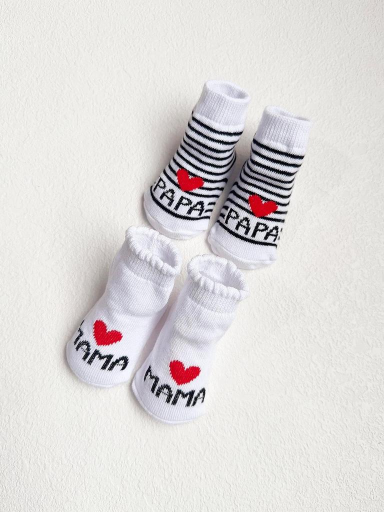 2 Pairs of Soft and Anti-slip Ankle Socks for Newborn Boys and Girls Aged 0-6 Months. White Socks, A Lovely Gift for Toddlers