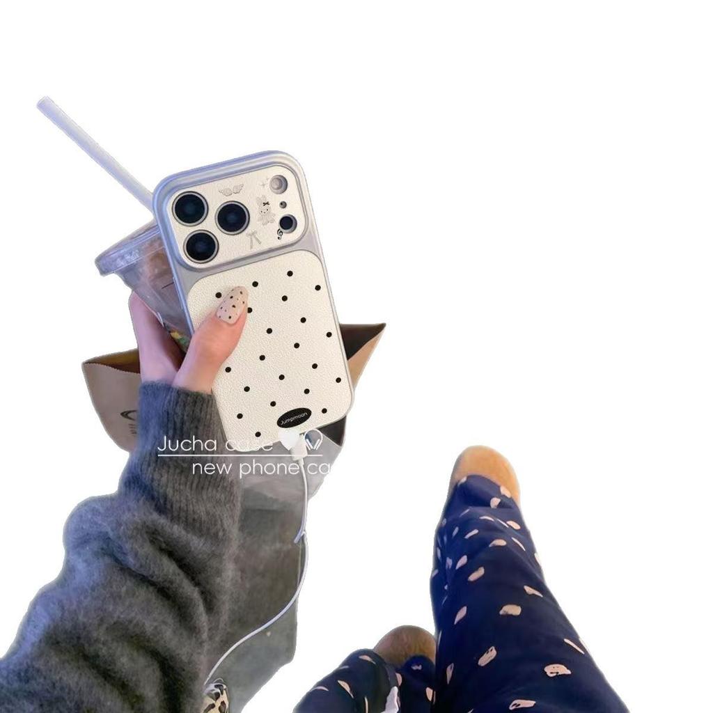 Защитный чехол в горошек с кроликом для Apple 17Pro/16/15/14/13/11 с защитой камеры и кнопок