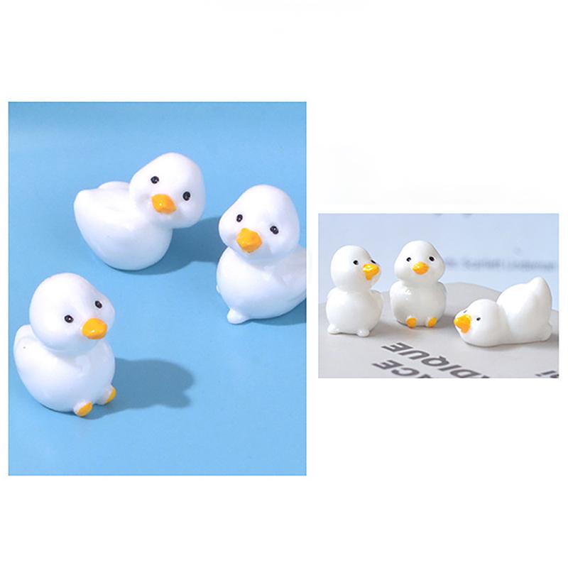 Cute Mini Yellow Ducks Ornament Tiny Duck Resin Handicraft Dollhouse Decorations