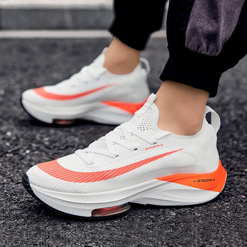 Shoes Men's 2026 Summer New Flying Weaving Men Couple Running Sports Mens