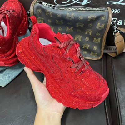 Европейские блестящие кроссовки на толстой подошве в стиле «папиных»: Трендовые повседневные кроссовки для бега с увеличением роста