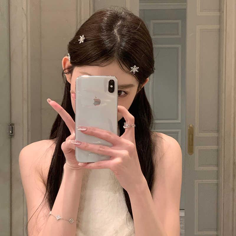 High-End Christmas Rhinestone & Pearl Snowflake Hair Clips – Elegant Duckbill Hairpins for Women