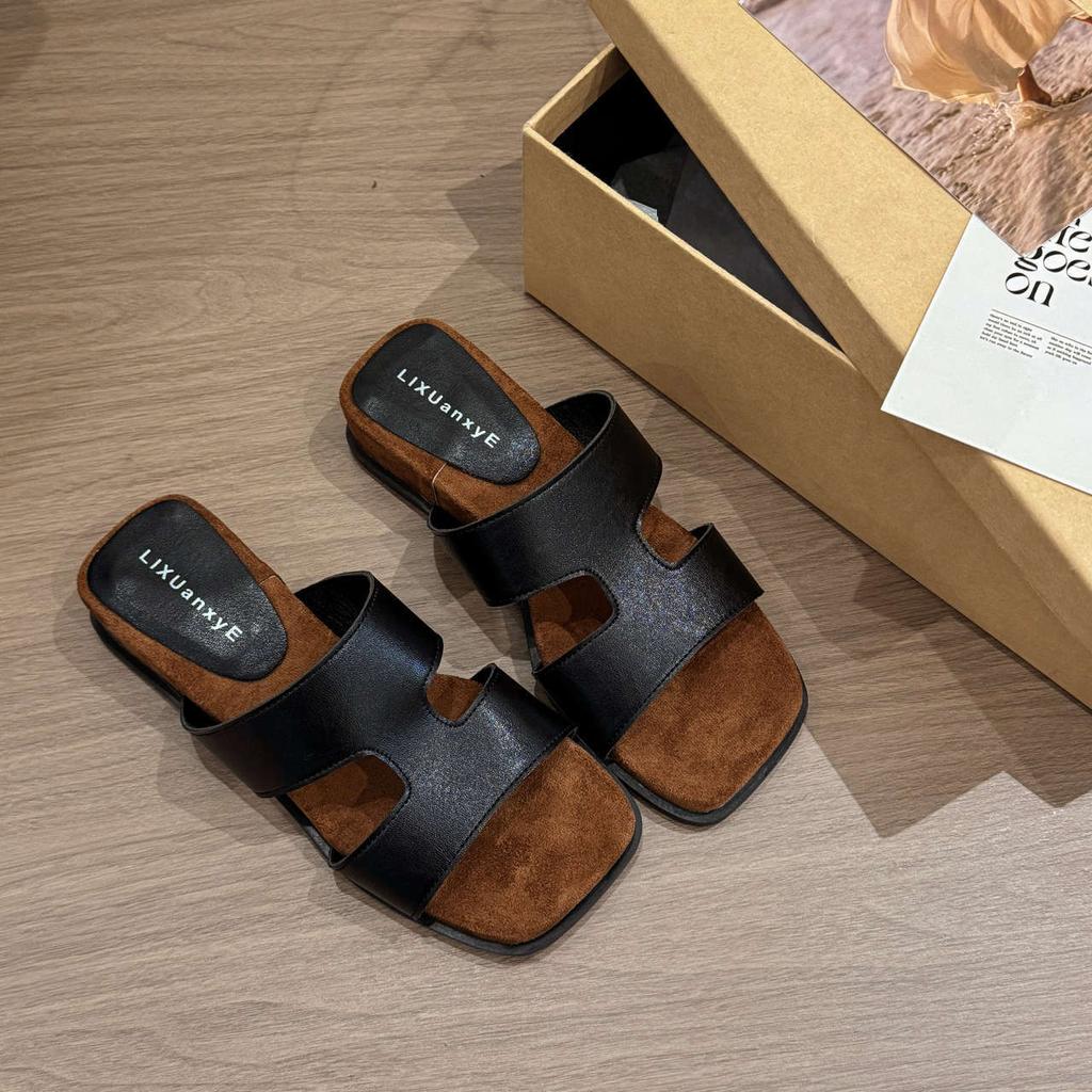 Retro Versatile One-word Slippers Women's Summer New Outer Wear Retro Flat Bottom Heightening Sandals Simple Sandals Tide