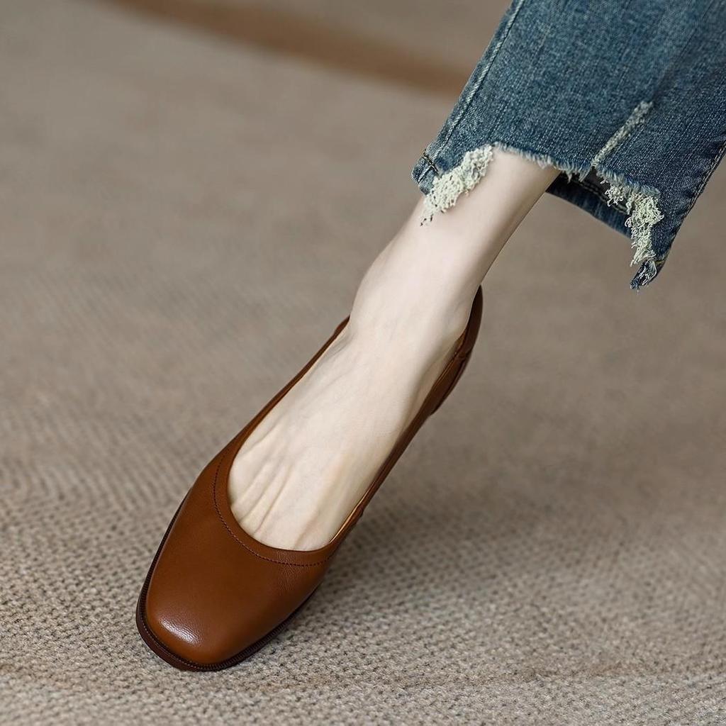 Shallow French Temperament Thick Heel Women's Shoes Spring and Autumn 2025 New Retro Square Head Soft Leather Non-grinding Feet Single Shoes Women
