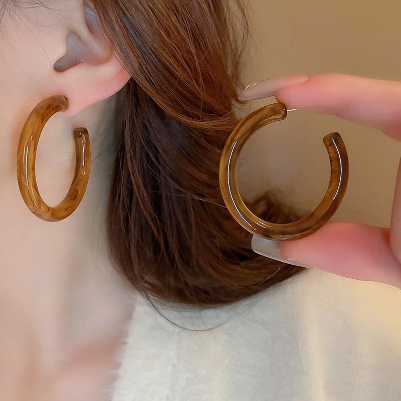 Maillard Petite Серьги-пусеты Игла из серебристой смолы - Ретро Минималистичный Геометрический Стиль для Женщин