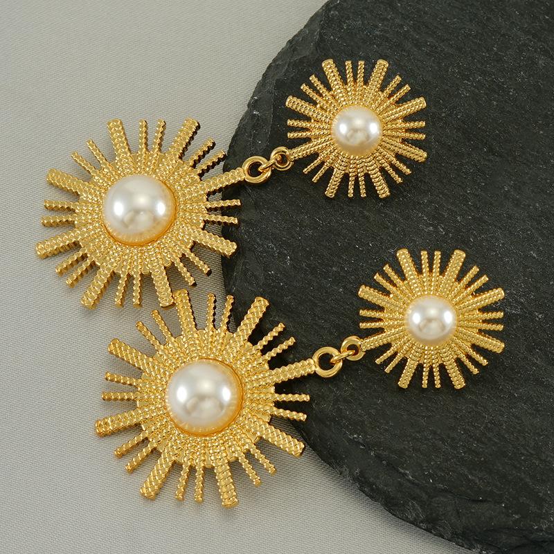 Новая модная высококлассная бижутерия, серьги-подсолнухи с жемчугом, титановая сталь 18k, ретро, универсальные, персонализированные серьги-цветы для женщин