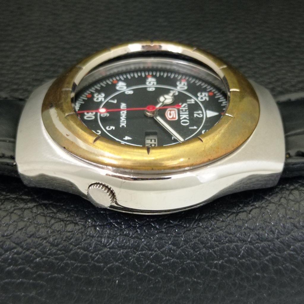 ЯПОНИЯ ВИНТАЖ SEIKO 5 АВТОМАТ 7009A МУЖСКИЕ ЧАСЫ С ЧЕРНЫМ ЦИФЕРБЛАТОМ a702352-5