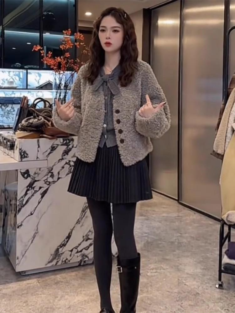 Women's Winter 2024 Thick Lambswool Coat - Warm, Loose-Fit, Short, Round Neck