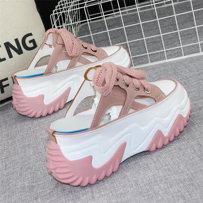 Модные 8 см женские летние воздушная сетка модные белые розовые кожаные массивные кроссовки на полой дышащей платформе с танкеткой