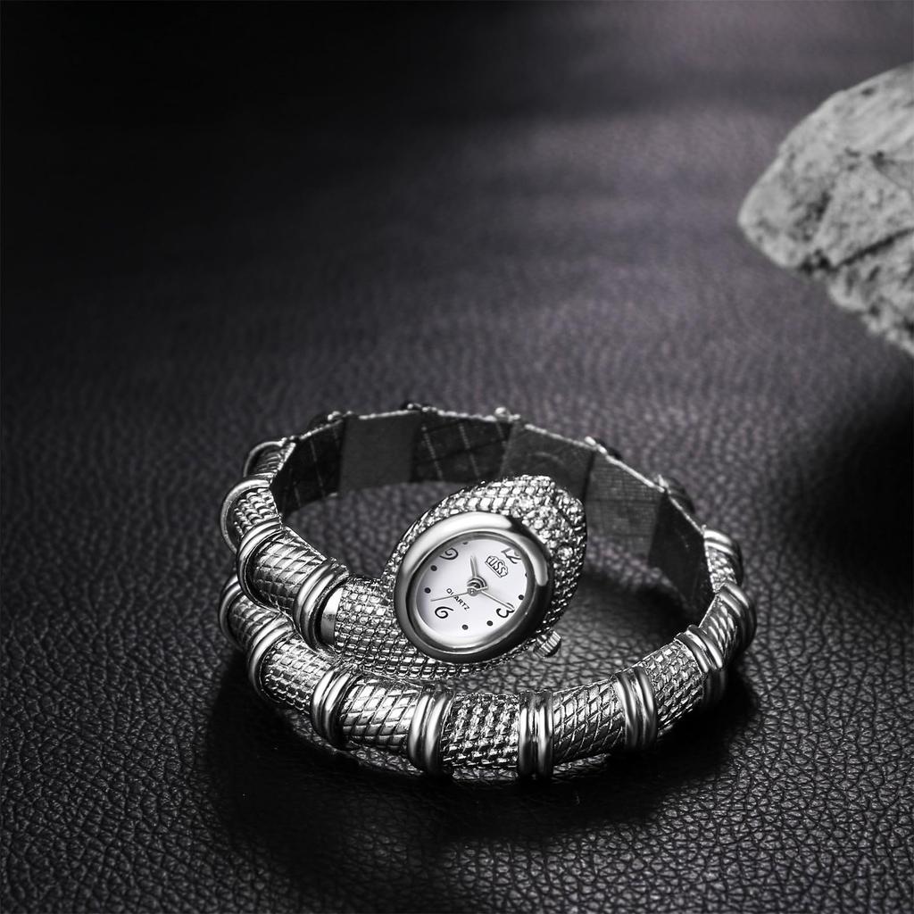 Браслет в виде змеи с аналоговым дисплеем в виде змеи, водонепроницаемые кварцевые часы с многослойным золотом и серебром, симпатичный модный аксессуар для отдыха, подарок на день рождения, Рождество, часы -