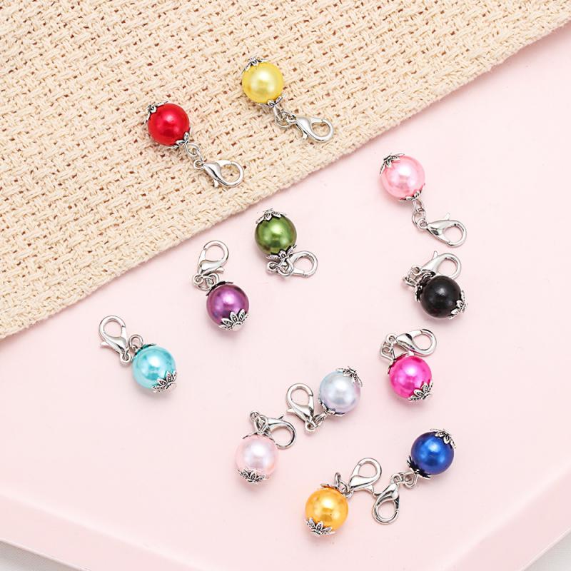 Искусственный жемчуг на застежках