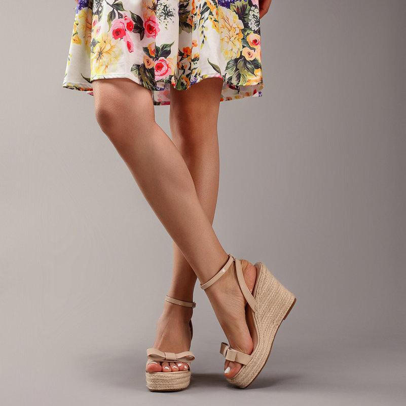 Модные сандалии на танкетке из пеньковой веревки с бантом, летние повседневные шлепанцы на высоком каблуке для отпуска, платформа на высоком каблуке