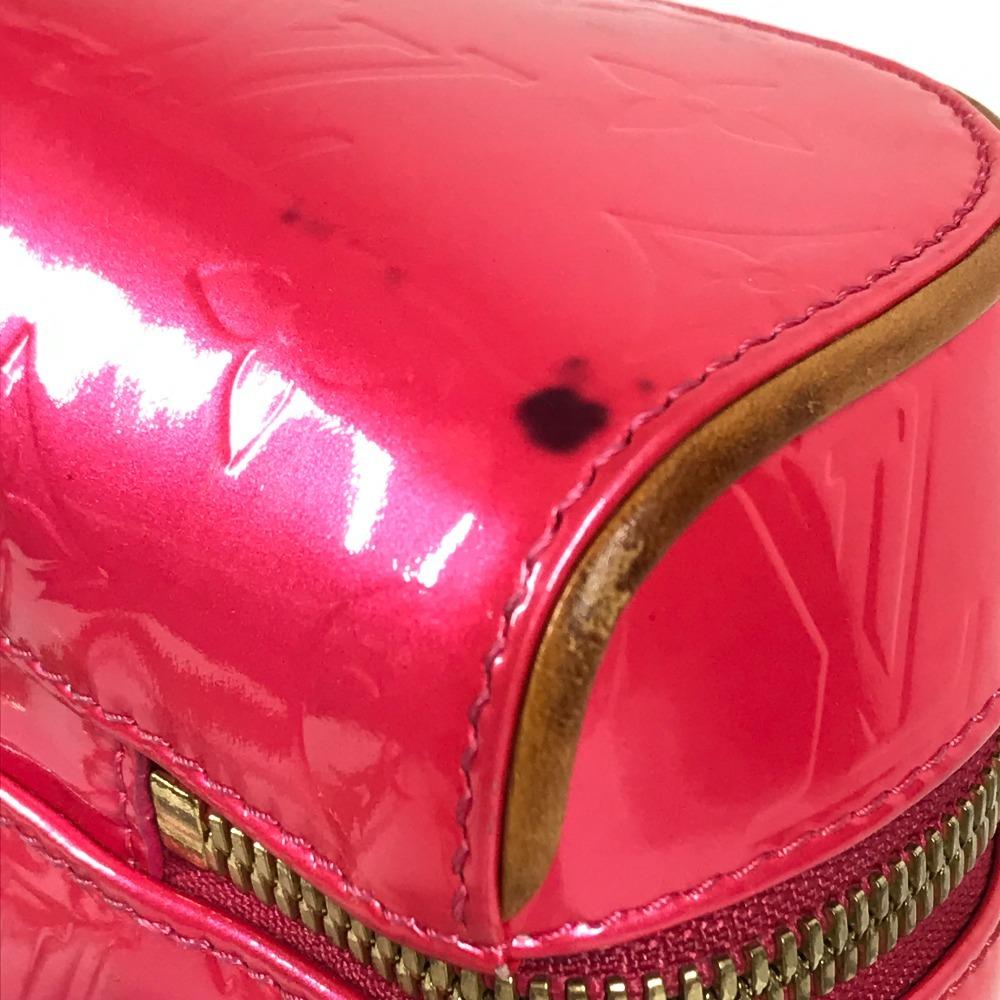 Louis Vuitton M91259 MonogramVernis Sullivan Vertical Pochette Shoulder Bag