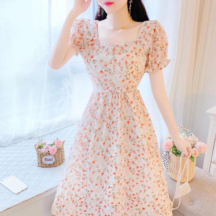 Летнее платье 2024 года во французском стиле с цветочным принтом и рукавами-фонариками — элегантное, стройнящее и молодежное