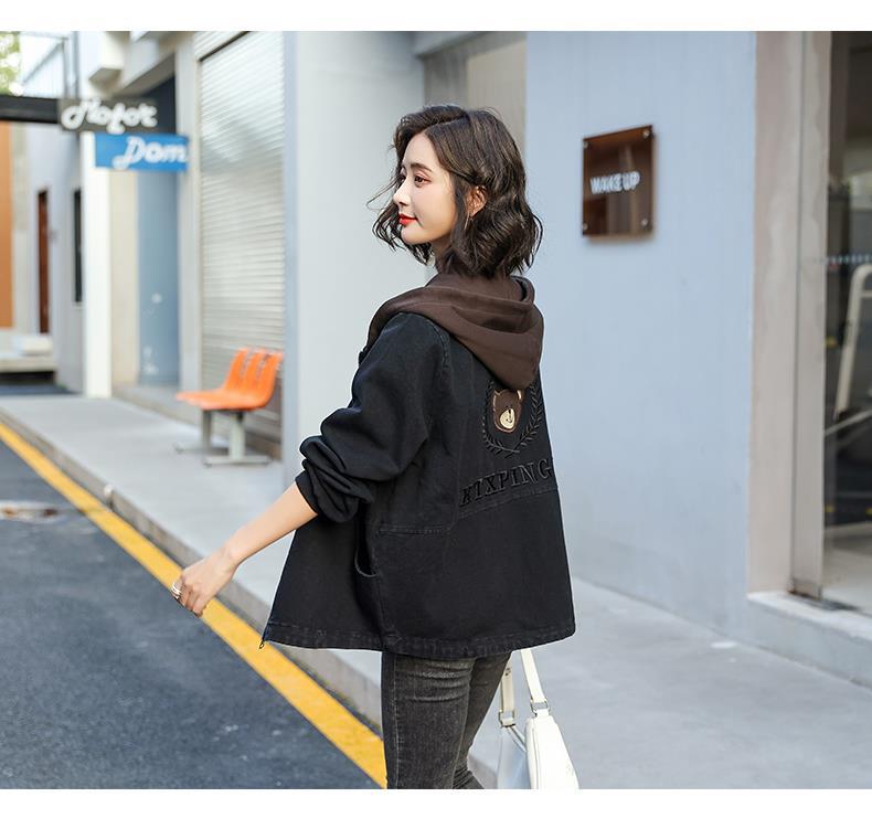 Джинсовая куртка с капюшоном в корейском стиле свободного кроя с вышивкой медведя и цветными блоками для женщин