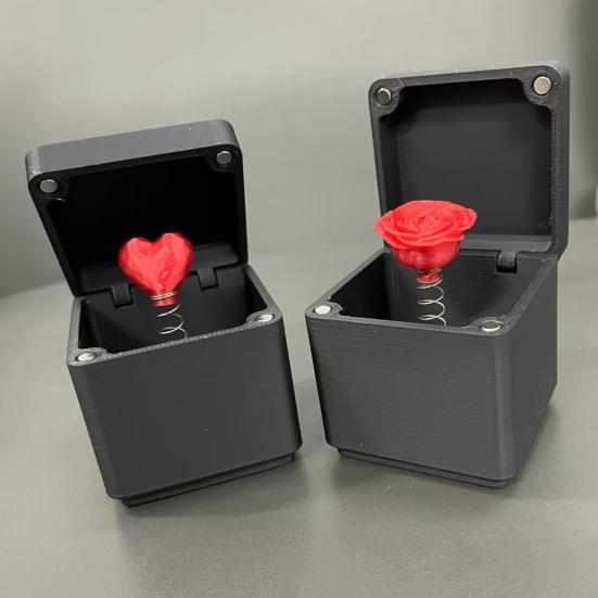 Подарочная коробка с розами на День святого Валентина, весенний лопающийся красный цветок, любовь, сердце в футляре, украшение для рабочего стола, дразнящая пара, семья, друзья, хитрый реквизит, шутливый подарок