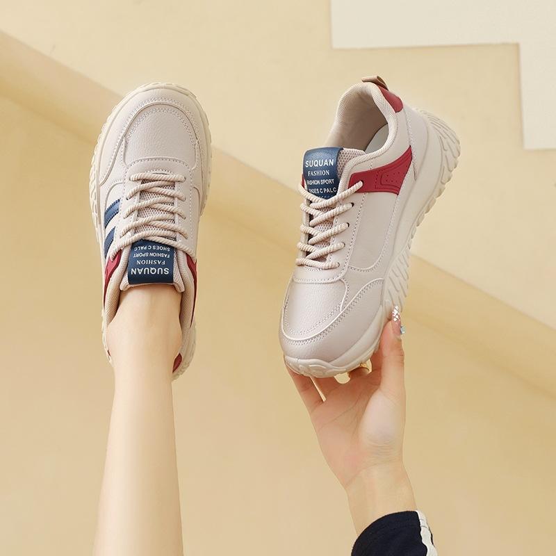 Женские ins в корейском стиле осенние кроссовки для папы женская обувь 2025 студенческие спортивные удобные на толстой подошве увеличивающие рост повседневные спортивные туфли