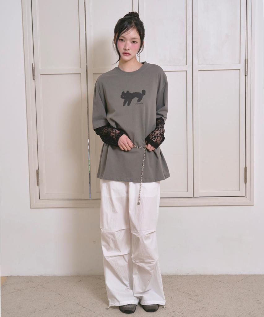 THE GREEN LAB Lace Sleeve Layered Cat T-Shirt [Charcoal Gray]