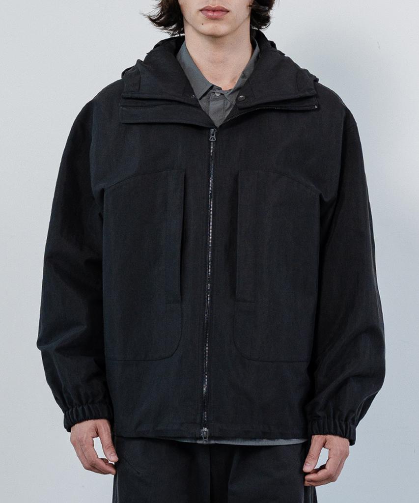 Woosuk Round Pocket Storm Jacket