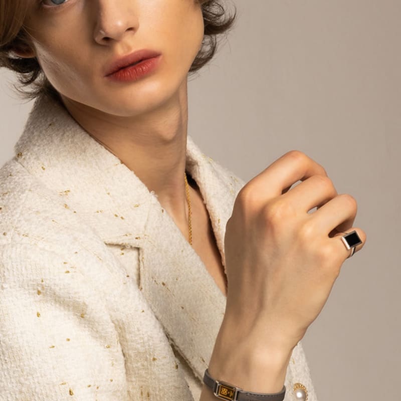 КОЛЬЦО BE/GINS ROCA ПРЯМОУГОЛЬНОЕ ОНИКС