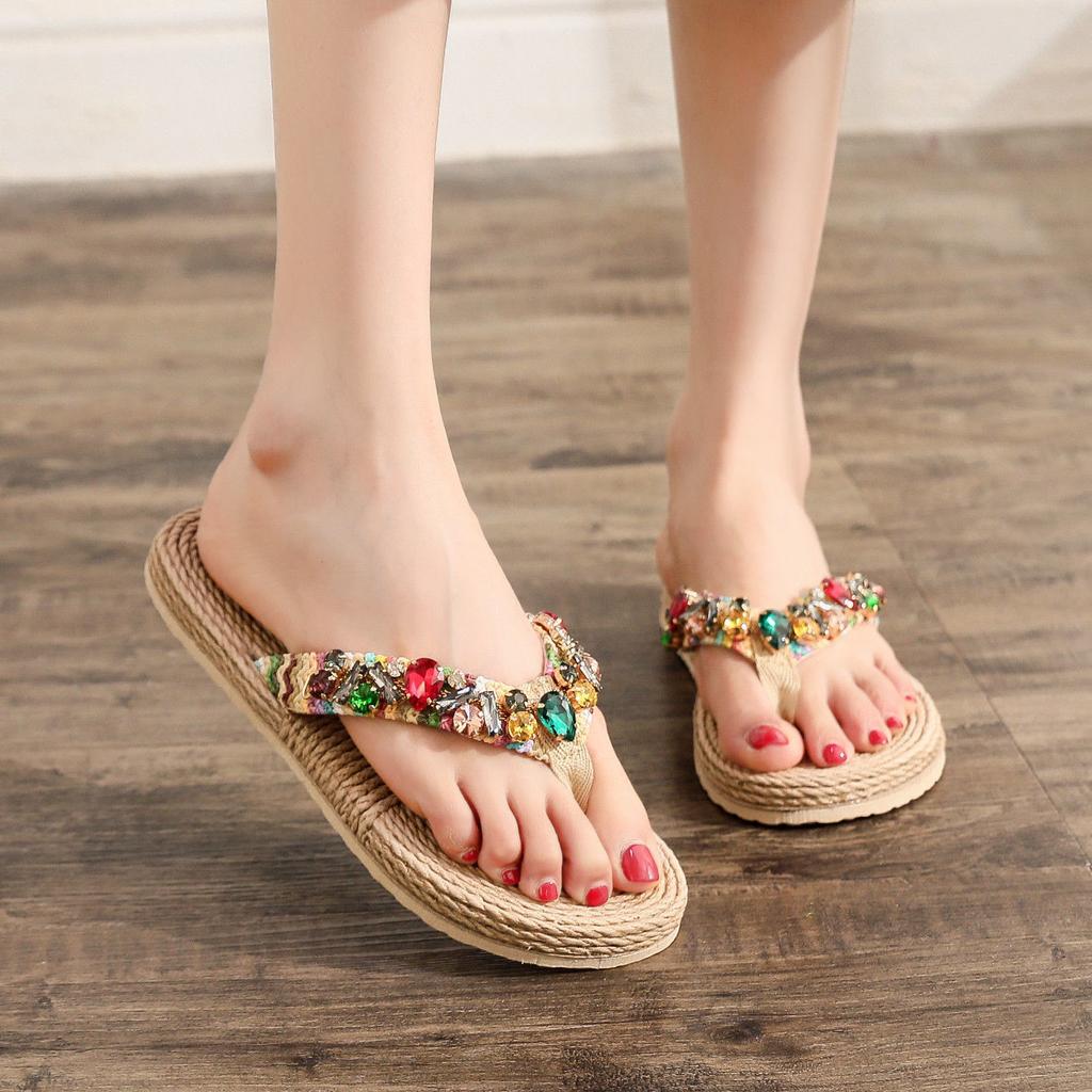 Модные тапочки для женщин, женские шлепанцы со стразами, стильные, элегантные, дизайнерские, роскошные тапочки на платформе, милые, пляжные сандалии на танкетке