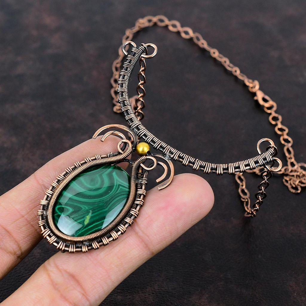 Малахитовое ожерелье Ожерелье из медной проволоки Изящное ожерелье ручной работы Ювелирные изделия из проволочной обмотки Регулируемая цепочка Ожерелье Ювелирные изделия из медного драгоценного камня