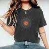 Винтажная футболка Sunburst Футболка в стиле бохо Футболка с графикой солнца Женские футболки с коротким рукавом и круглым вырезом Футболка с солнцем Эстетичная одежда
