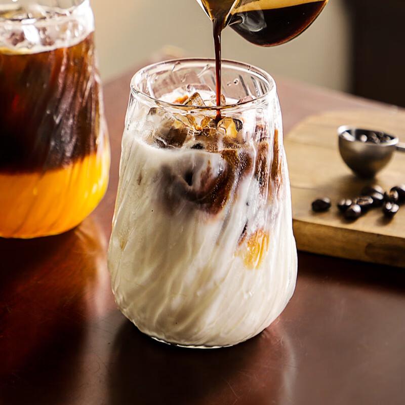 Винтажный американский набор кофейных чашек «Вихрь» от Shangqi.