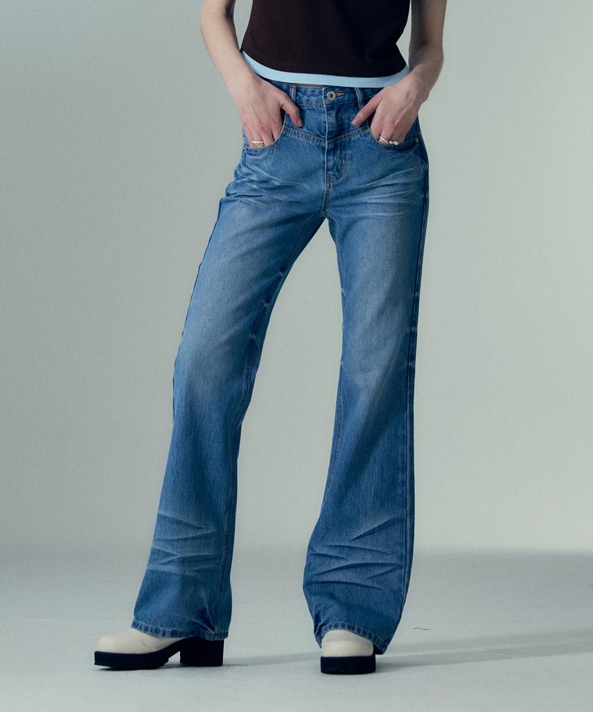 Джинсы Jeissijeidi Bootcut с потертостями Jzdp32Je