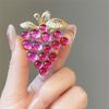 Light Luxury Grape Brooches For Women Girls Elegant Temperament Fruit Corsage Suit Pins Party Clothing Accessories Gifts