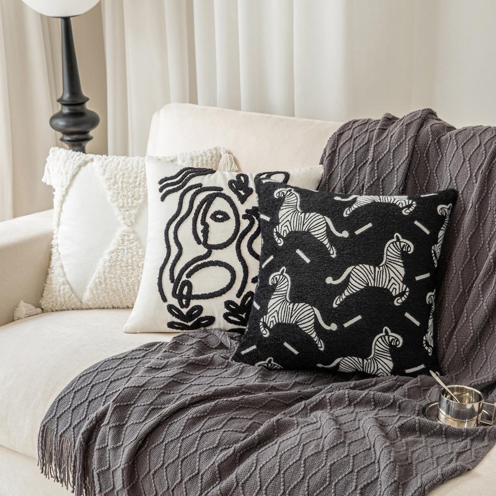 French Small Fragrant Pillow High-end Soft Living Room Sofa Light Luxury Pillow Cushion Square Pillow Cover Bedside Cushion